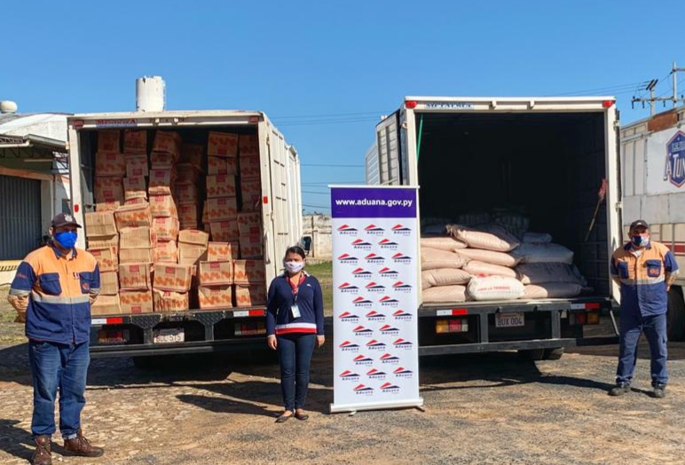 Aduanas donó esta mañana 15.000 kilos de alimentos a la Secretaria de Emergencia Nacional