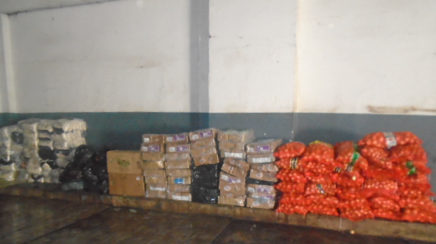Caen 2.080 kilos de azúcar, 2.100 kilos de cebolla, 1.660 kilos de tomate, 990 kilos de pollo, aire acondicionado, equipo odontológico y otros en el Este