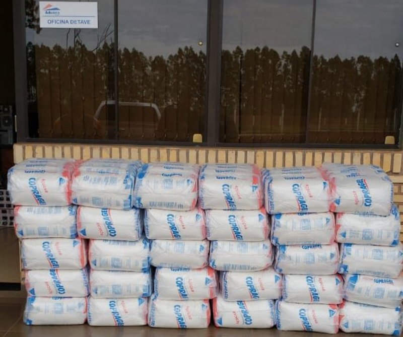 Decomisan 900 kilos de azúcar decomisan en el puesto de Cruce Carolina