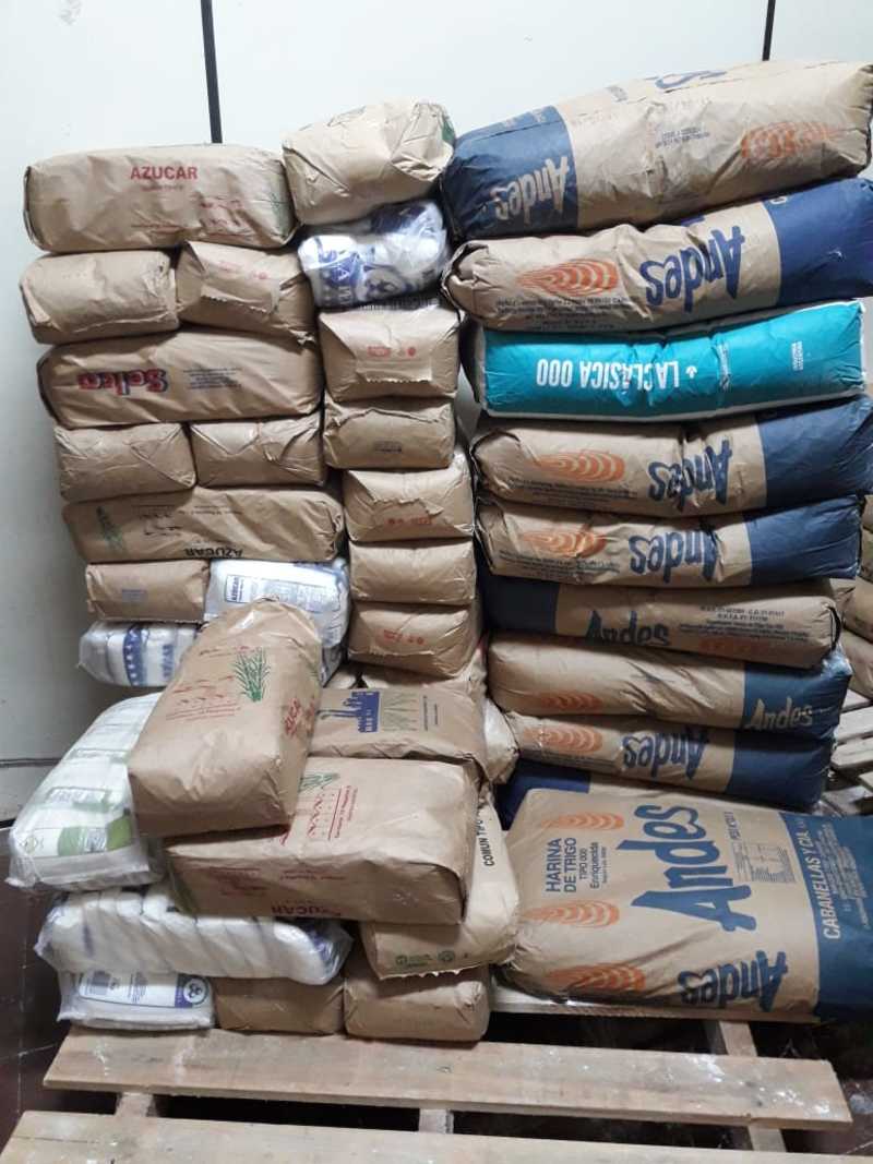 Decomisan 400 kilos de azúcar y 250 kilos de harina en Ita Enramada