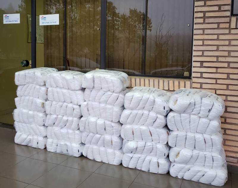Un total de 840 kilos de azúcar decomisan en el puesto aduanero de Cruce Carolina