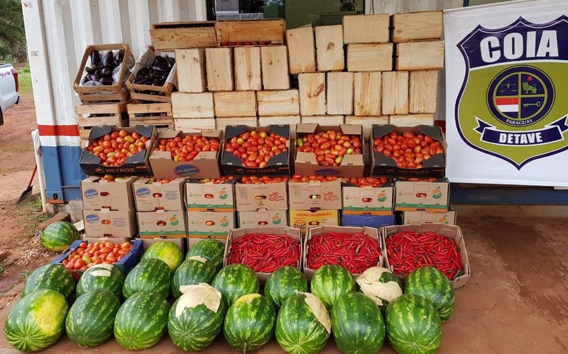 Decomisan 1.540 kilos de tomate, 100 kilos de berenjena, 30 kilos de pimiento rojo y 19 unidades de sandia en el puesto del Kilómetro 49 del Este