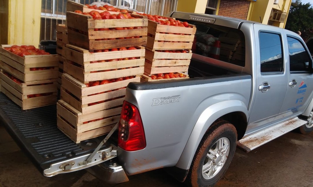 Operativo móvil realizado en Itapúa decomisó 200 kilos de tomate y 200 kilos de papa