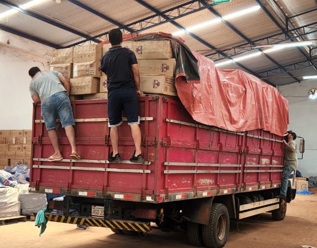 Cae camión con 420 cajas de cigarrillos, 500 kilos de agroquímicos y 300 litros de agroquímicos, en Canindeyú